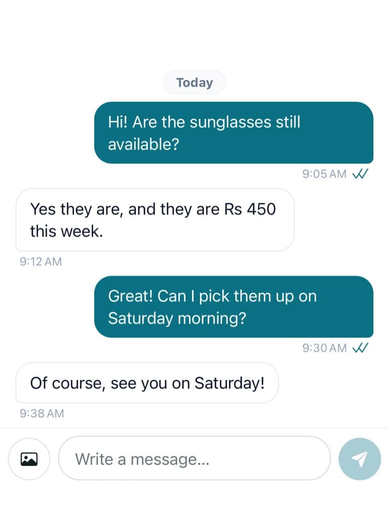 Chat with a shop about sunglasses, showing the conversation and the message bar